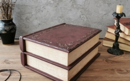 Шкатулка - книга с двумя ящиками