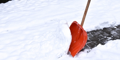 Как правильно выбрать скрепер для уборки снега