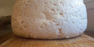 Делайте домашний сыр без фермента и заквасок