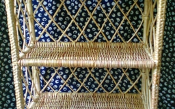 Этажерка плетеная