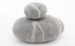 Камень-подушка из войлока