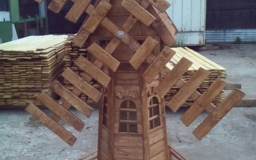 Мельница декоративная деревянная