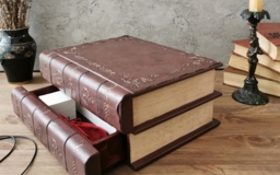 Шкатулка - книга с двумя ящиками